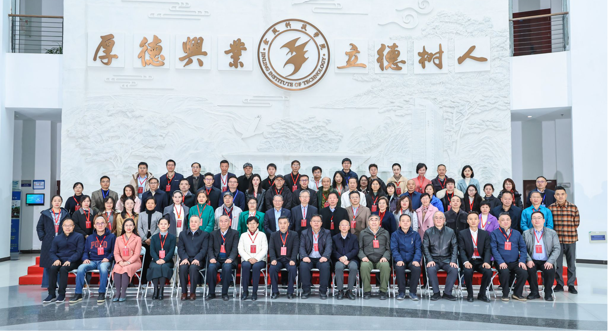 1764642323800618.png 1764642323800618.png